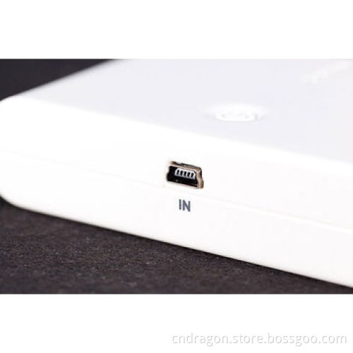 8,800mAh Power Banks with LED Light Indicator, Dual-USB Output